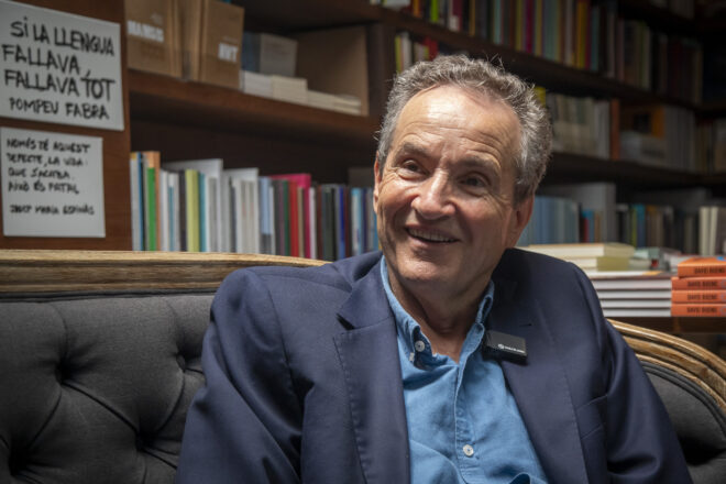 Carles Casajuana: “Si els diners fossin una religió, Zapatero seria ateu”