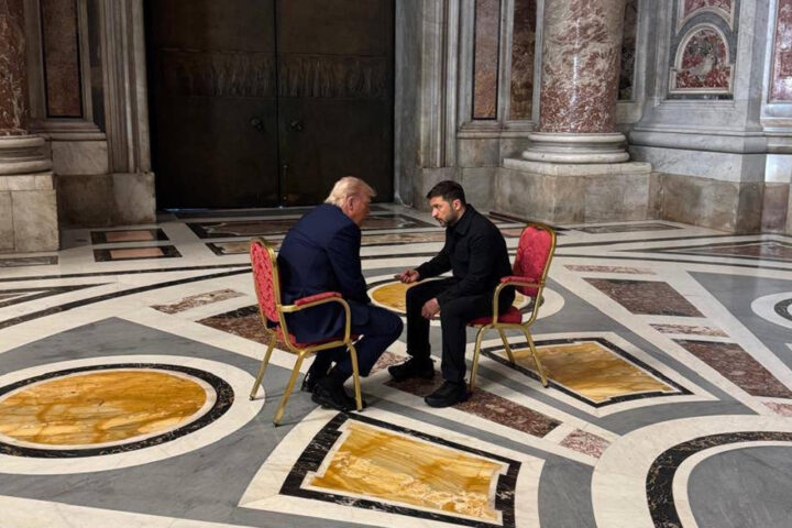 Trump i Zelenski, reunits abans del funeral del papa (fotografia: presidència d'Ucraïna).