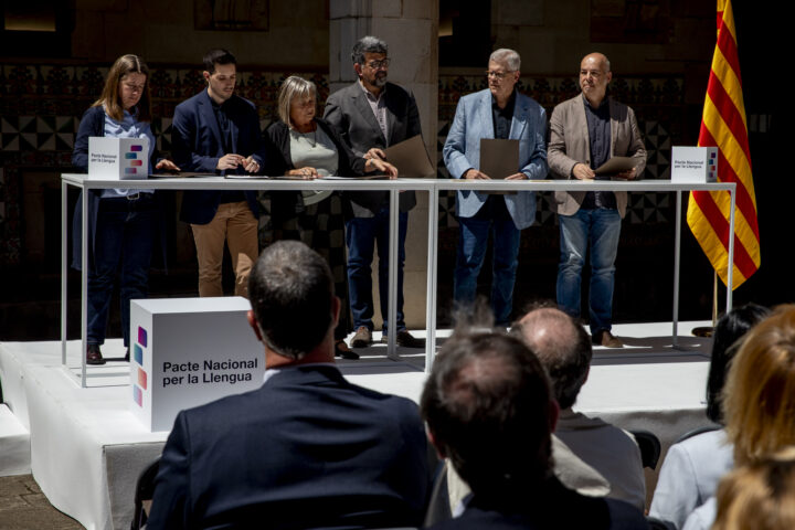 Pacte Nacional per la Llengua