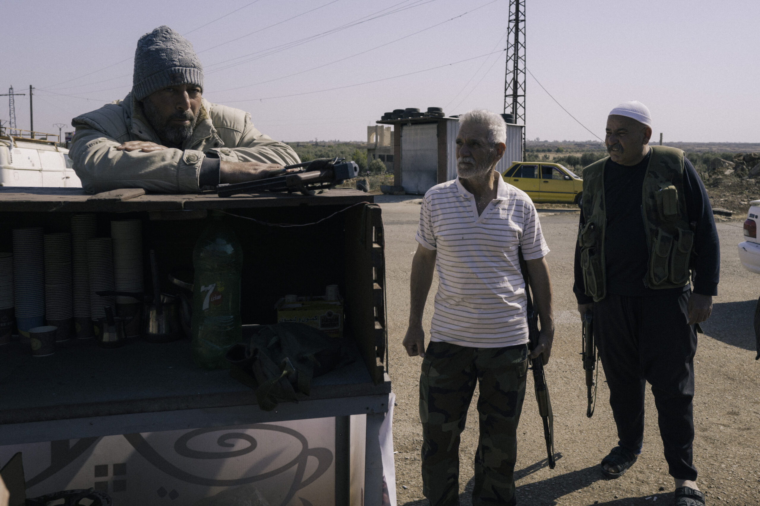 Milicians drusos en un punt de control al sud de la província d'al-Suwayda (fotografia: Lorenzo Tugnoli/The Washington Post).