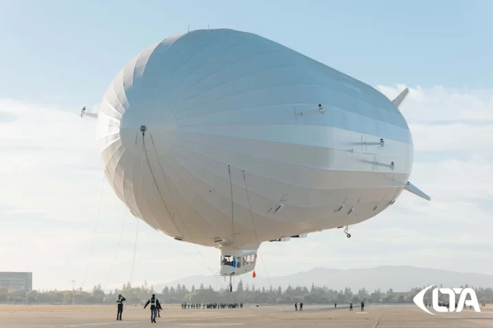El dirigible Pathfinder 1 d'LTA Research, d'uns 120 metres d'envergadura, és l'aeronau més gran del món (fotografia: LTA Research/The Washington Post).
