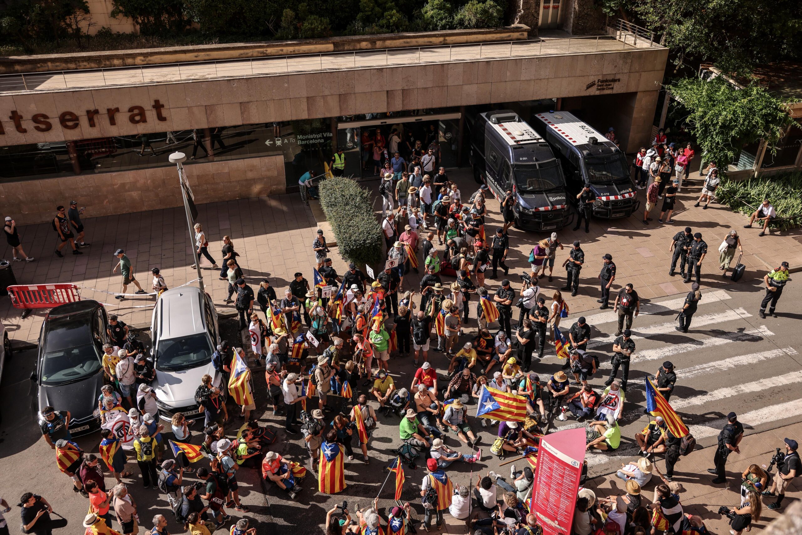 Un moment de la concentració (fotografia: Àngel Garcia).