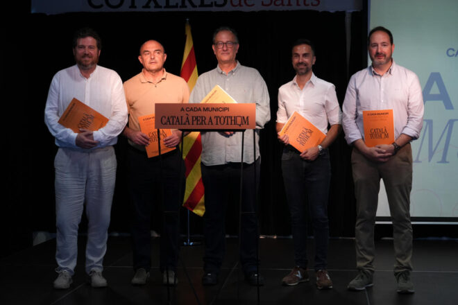 Òmnium i entitats municipalistes faran front comú per garantir l’ús del català