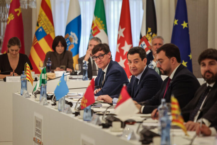 El president de la Generalitat, Salvador Illa, a la conferència de presidents al Palau de Pedralbes.