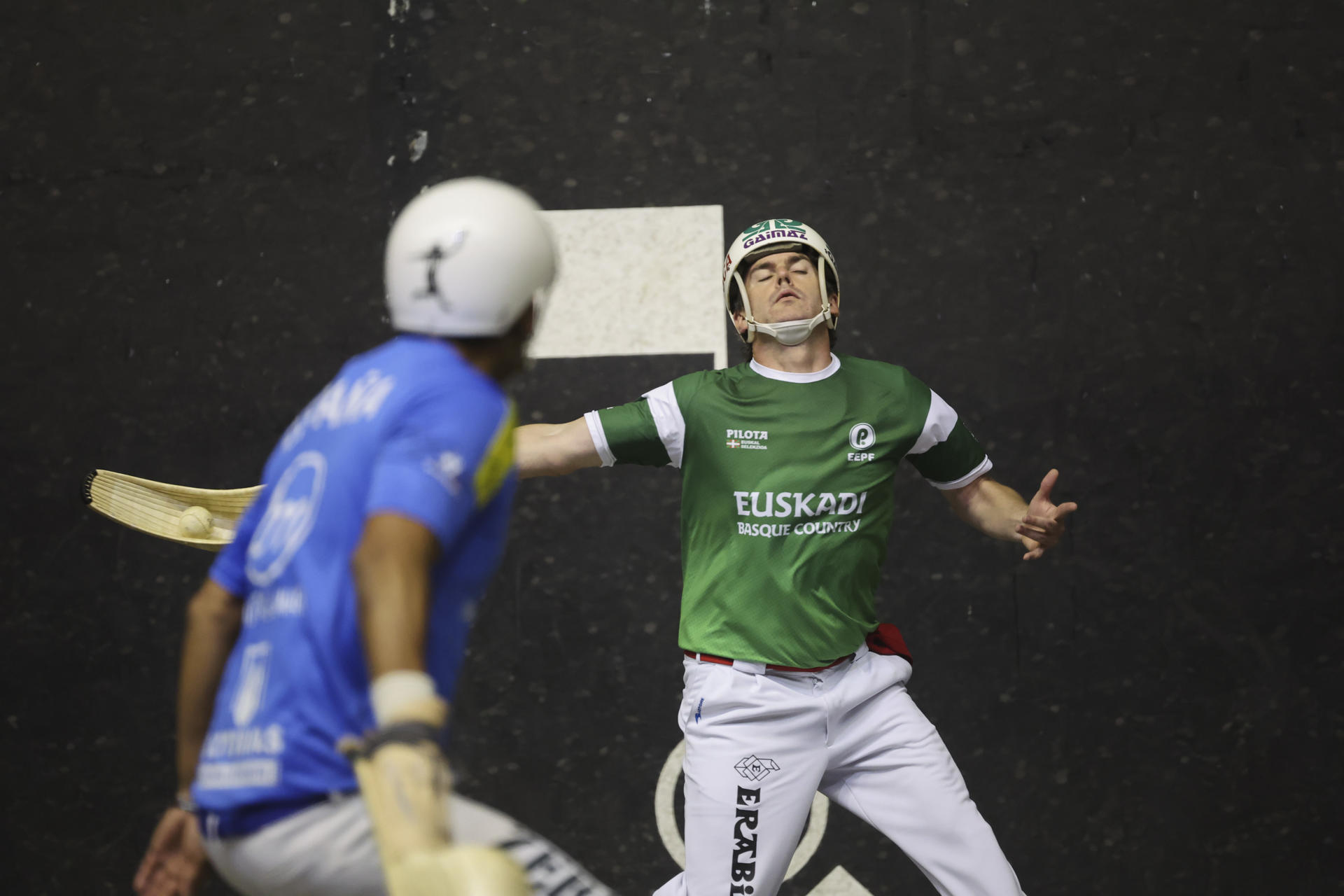 Un moment del partit entre Euskadi i Espanya (Fotografia: Luis Tejido)