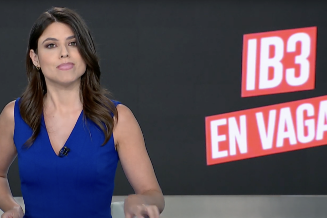 Els treballadors d’IB3 en vaga intenten de boicotar l’emissió de l’informatiu