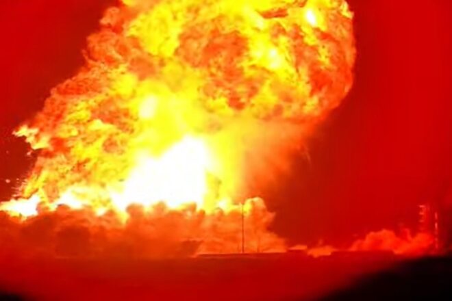 [VÍDEO] Un coet de SpaceX esclata durant unes proves a terra i causa una gran bola de foc