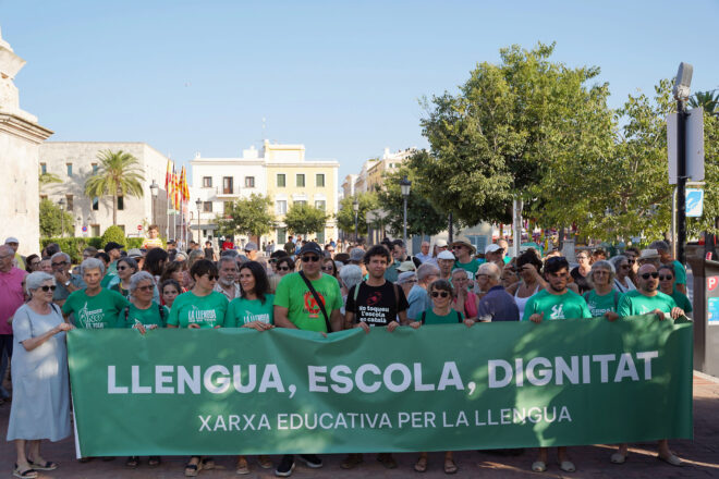 Concentració a Ciutadella contra el pacte PP-Vox i en defensa del català a l’escola