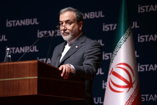L’Iran acusa Trump d’haver traït la diplomàcia mentre negociaven i es reserva el dret de respondre a l’atac
