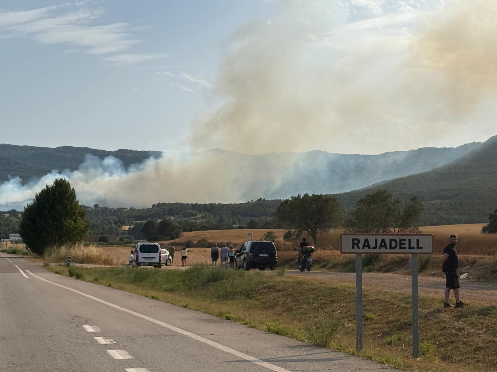 Imatges de l'incendi a Rajadell (fotografia: ACN / Estefania Escolà).