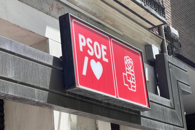 La Guàrdia Civil entra a la seu del PSOE en una operació per presumpte finançament il·legal