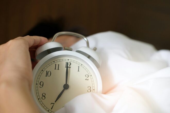 Quan hem de dir “aviat” i quan hem de dir “d’hora”?