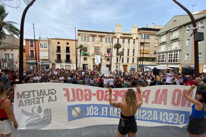 El poble de Pego clama contra el macroprojecte del PAI Pego-Golf