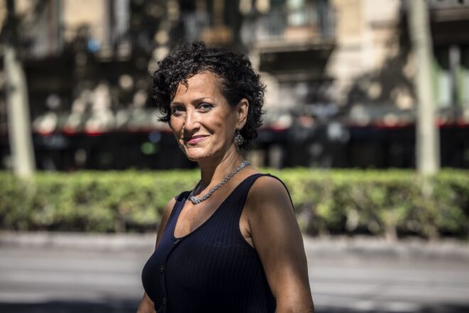 Laura Maña: “Passem de cuidar els fills a cuidar els pares, hi ha molt poc marge per a ser tu mateixa”