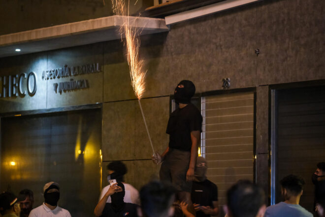 Qui són Deport Them Now, el grup ultra que incita a l’odi a Torre-Pacheco i es concentra a Sabadell?
