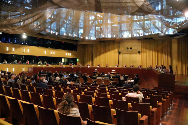 El TJUE obliga els països de la UE a reconèixer les parelles del mateix sexe casades en un altre estat