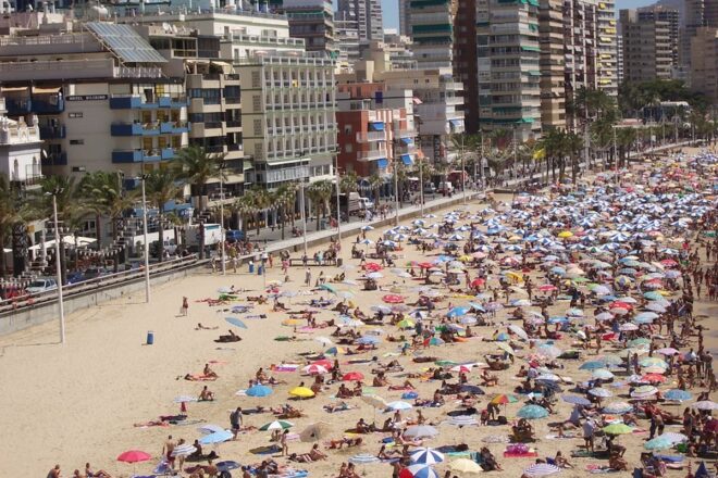 Condemnat a presó un cambrer de Benidorm per una agressió homòfoba