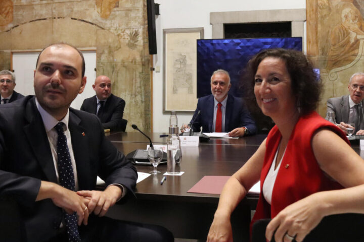 El ministre Ángel Victor Torres i els consellers Alícia Romero i Albert Dalmau.