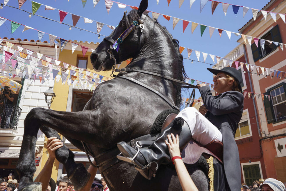 El Mercadal celebra el ‘jaleo’ de Sant Martí