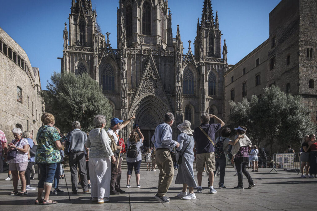 Barcelona apujarà anualment la taxa turística fins a arribar a vuit euros el 2029