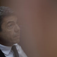 La jutgessa entoma el risc i fa el gran salt contra Mazón