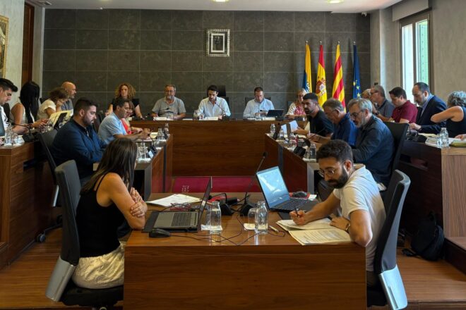 Un cicle de cinema de Castelldefels canvia la projecció d’un film del català al castellà per la queixa d’una dona