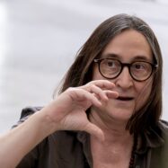 Itziar González: “La corrupció està tan normalitzada que hi ha corruptes que ni saben que ho són”
