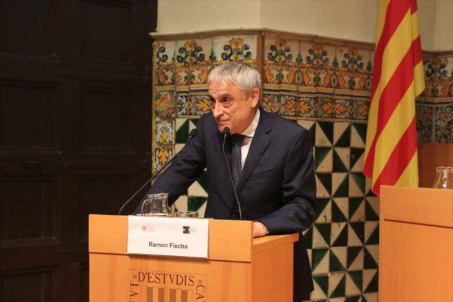 La fiscalia obre una investigació per assetjament sexual contra el catedràtic de la UB Ramón Flecha