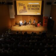 Barcelona escolta amb emoció continguda les víctimes de Mazón