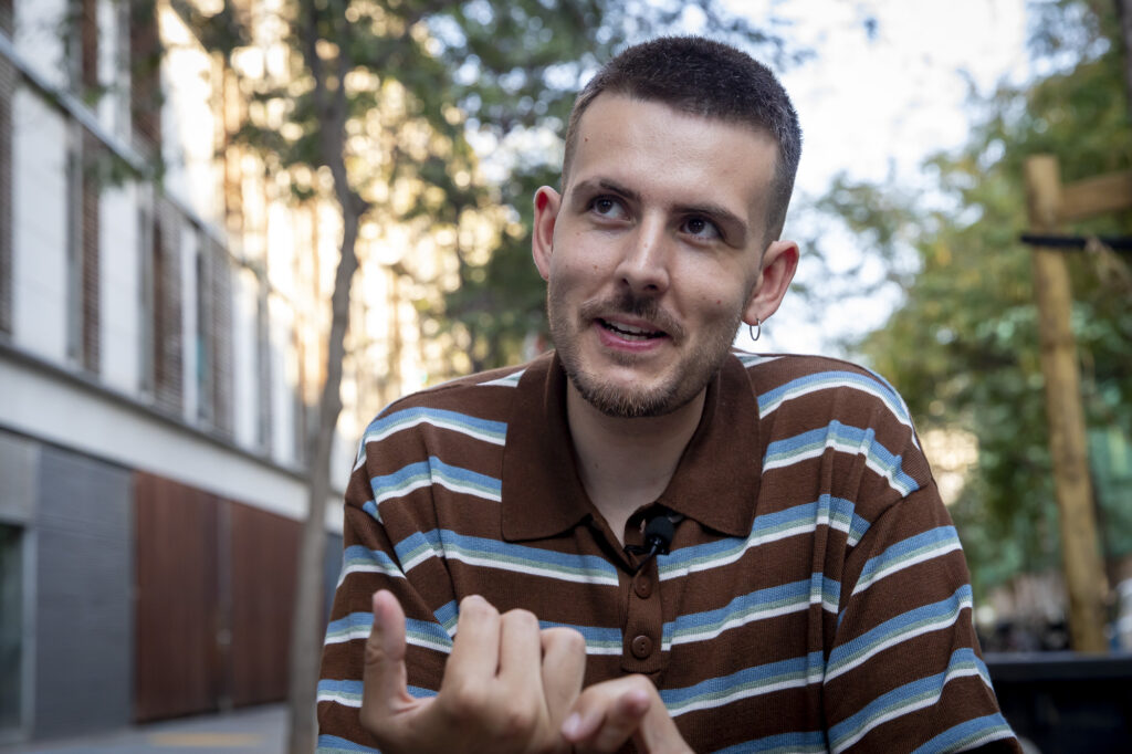 Fran Tudela (Cabrafotuda), en un moment de l'entrevista (fotografia: Albert Salamé). 