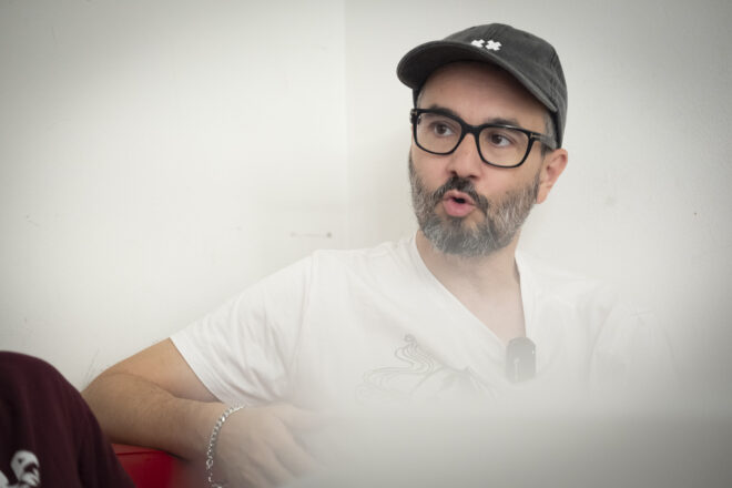 Ordenen la detenció de Jair Domínguez perquè comparegui a un judici impulsat per Vox