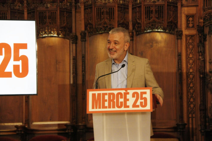 El batlle Collboni, en un moment de la presentació (fotografia: ACN / Mònica Riu).