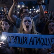 Esclata una onada de protestes a Ucraïna pels canvis en la lluita contra la corrupció