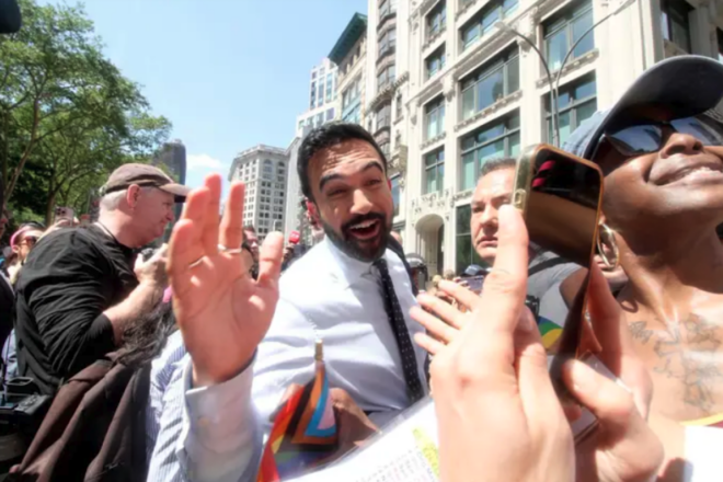 Zohran Mamdani guanya les primàries demòcrates i esdevé candidat a la batllia de Nova York