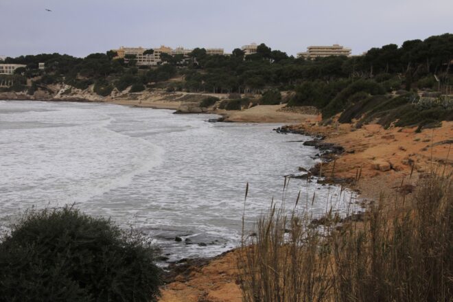 Moren dos germans britànics ofegats a la platja Llarga de Salou