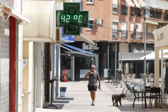 La calor extrema no minva al sud del País Valencià: gairebé 45 graus a Oriola