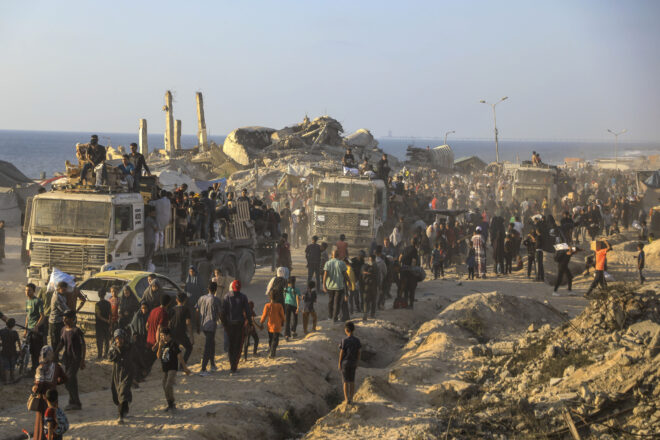 Enmig del clamor internacional per la fam a Gaza, Israel es prepara per ocupar-la militarment de cap a cap