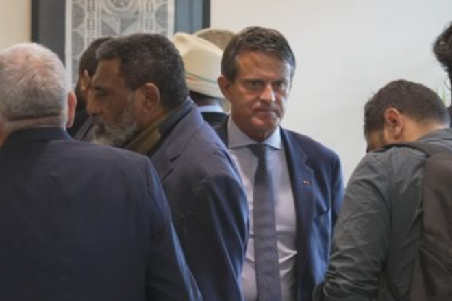 Manuel Valls s’abraça a l’unionisme a Nova Caledònia i el FLNKS exigeix la independència abans del 2027