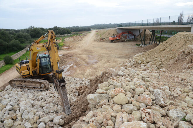 El Consell de Menorca desafia la UNESCO i acabarà el pont de Rafal Rubí