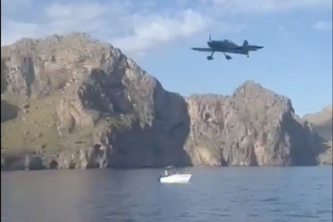 Troben els cossos sense vida dels dos ocupants de l’avioneta estavellada a la mar al port de Sóller, a Mallorca
