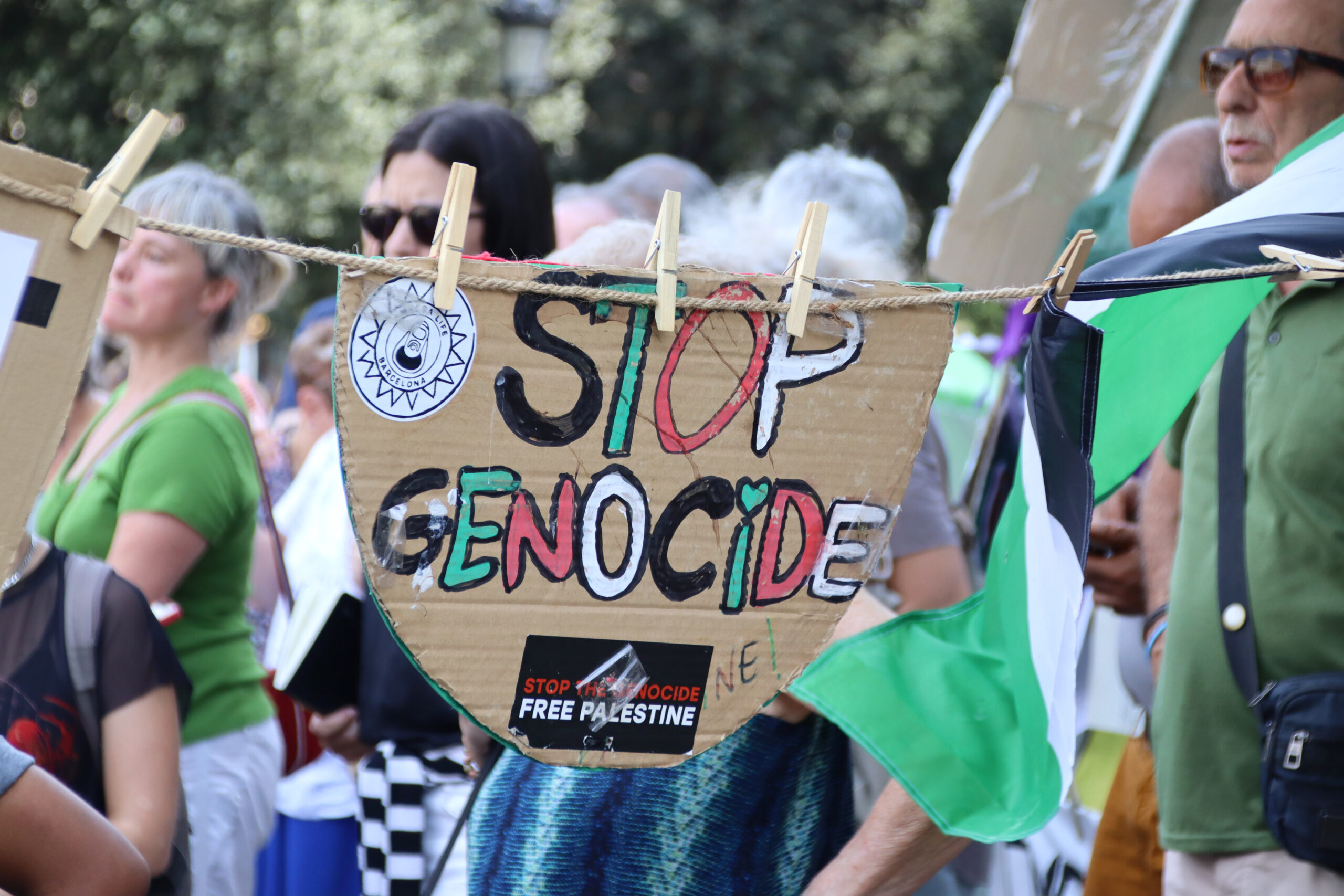 Activistes pro-Palestina recorden els 18.000 infants assassinats a Gaza: 