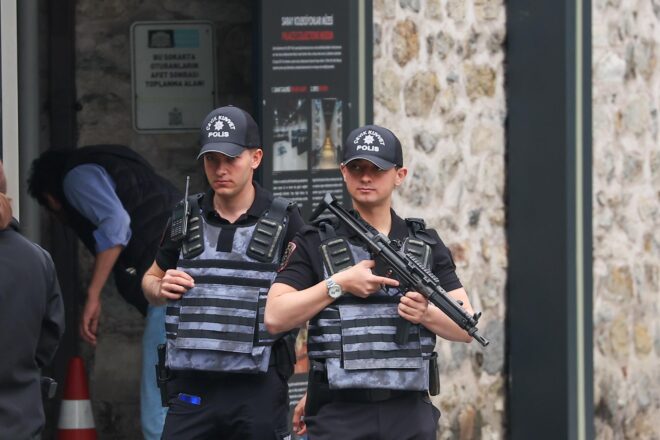 Trenta-nou detinguts en una operació policíaca contra el moviment religiós de Fetul·là Gülen a Turquia