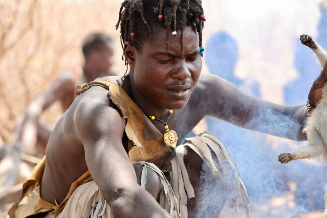 Els hadza, els darrers nòmades-recol·lectors de l’Àfrica