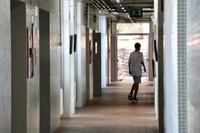 Queda un mes per acabar el curs, però ja s’han registrat cent casos d’assetjament escolar més que el curs passat