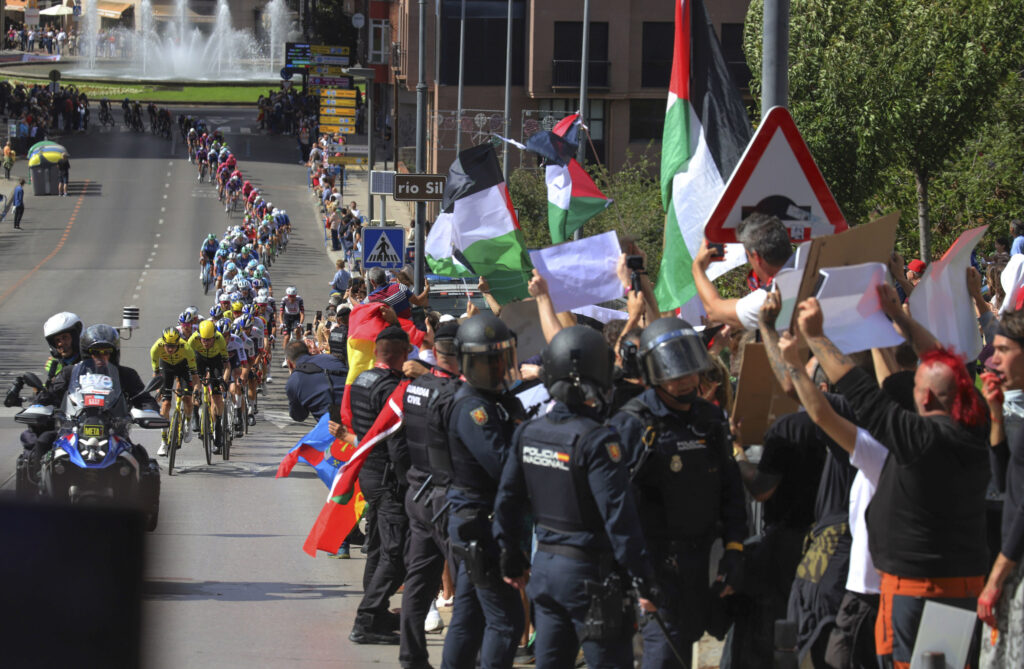 L’Audiència espanyola investiga per delicte d’odi els promotors de les protestes contra l’equip israelià a la Vuelta