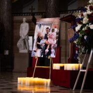 Els EUA s’acomiaden de Charlie Kirk amb un funeral que pot ser un punt d’inflexió per a la dreta nord-americana
