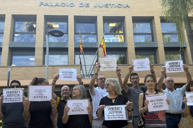 Les víctimes de la gota freda donen suport al retorn de la causa als jutjats de Catarroja: “És el seu lloc”