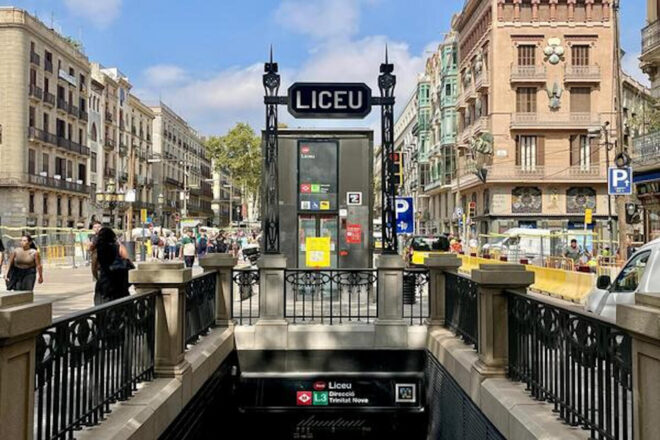 L’estació de Liceu del metro de Barcelona recupera els pinacles originals pel centenari