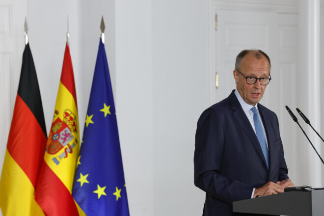 Merz preveu que la intel·ligència artificial permetrà l’ús del català, l’èuscar i el gallec a la UE a mitjà termini