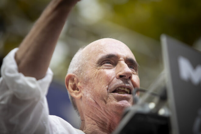 Lluís Llach es torna a presentar a les eleccions de l’ANC